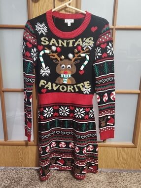 Born Famous Santas Favorite Reindeer Christmas Holiday Sweater Dress Small